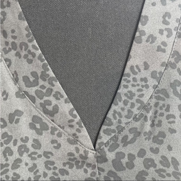 Denver Hayes Casual Moo Moo Style Dress with Pockets Size M Grey and Black. - Picture 7 of 8